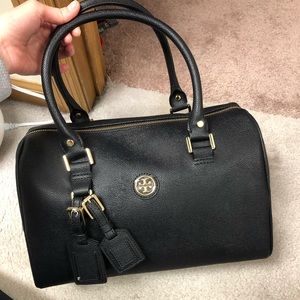 NWT Tory Burch handbag! Roslyn satch black
